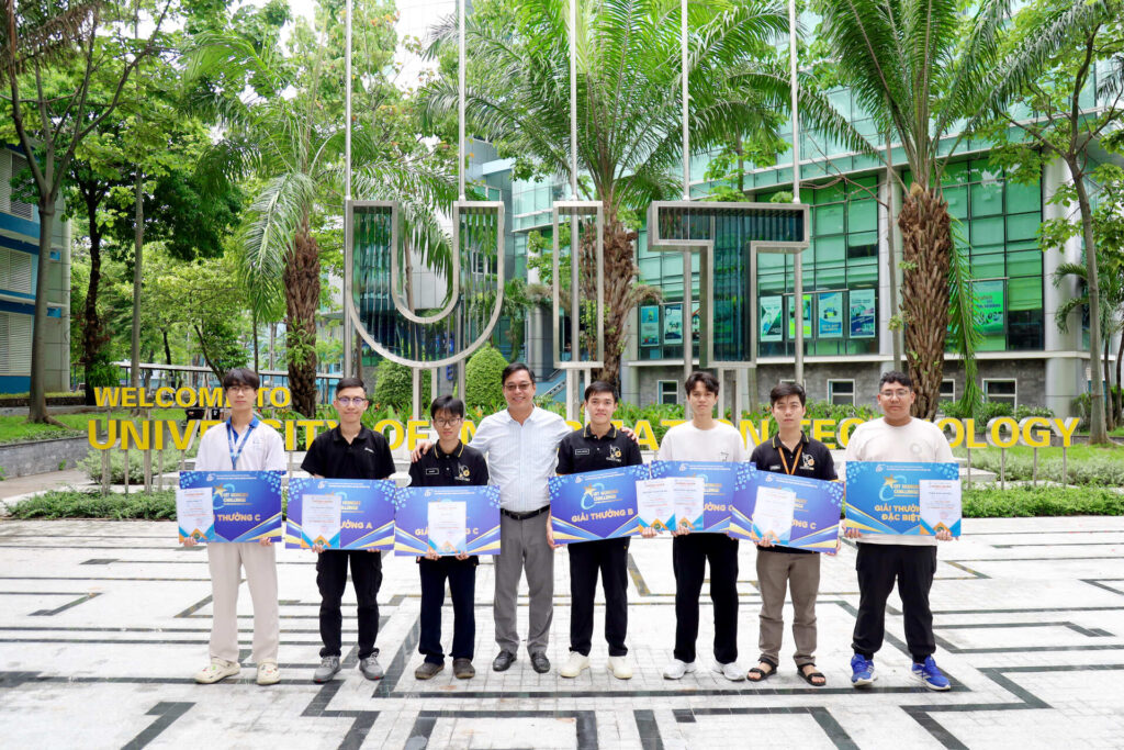 Vinh danh sinh viên đạt Giải thưởng UIT Honors Challenge - Sinh viên Tài năng chạm đến đỉnh cao 3 20260602HBSV5