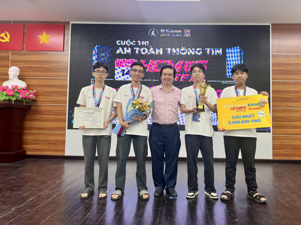 UIT 5 NĂM LIÊN TIẾP GIỮ VỮNG VỊ TRÍ DẪN ĐẦU HCMUS-CTF 1 image 22